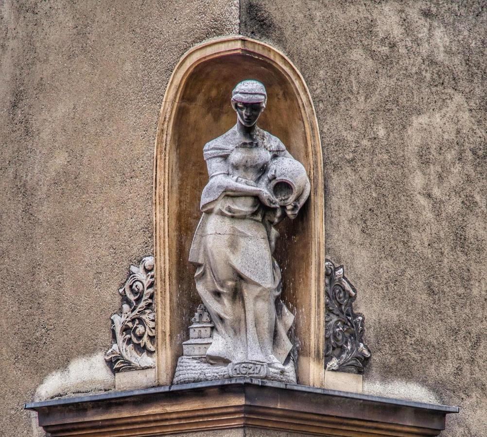Pobuudka IV Plebanska Z Widokiem Na Rynek Apartment Gliwice Bagian luar foto